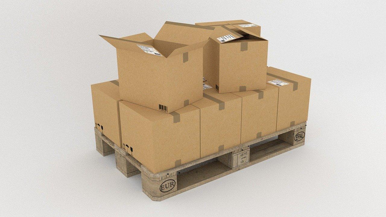 Cardboard boxes where you can pack electrical equipment