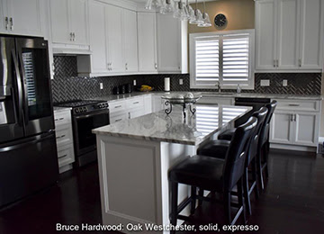 LAKE FRONT SILVER THORNE HOMES